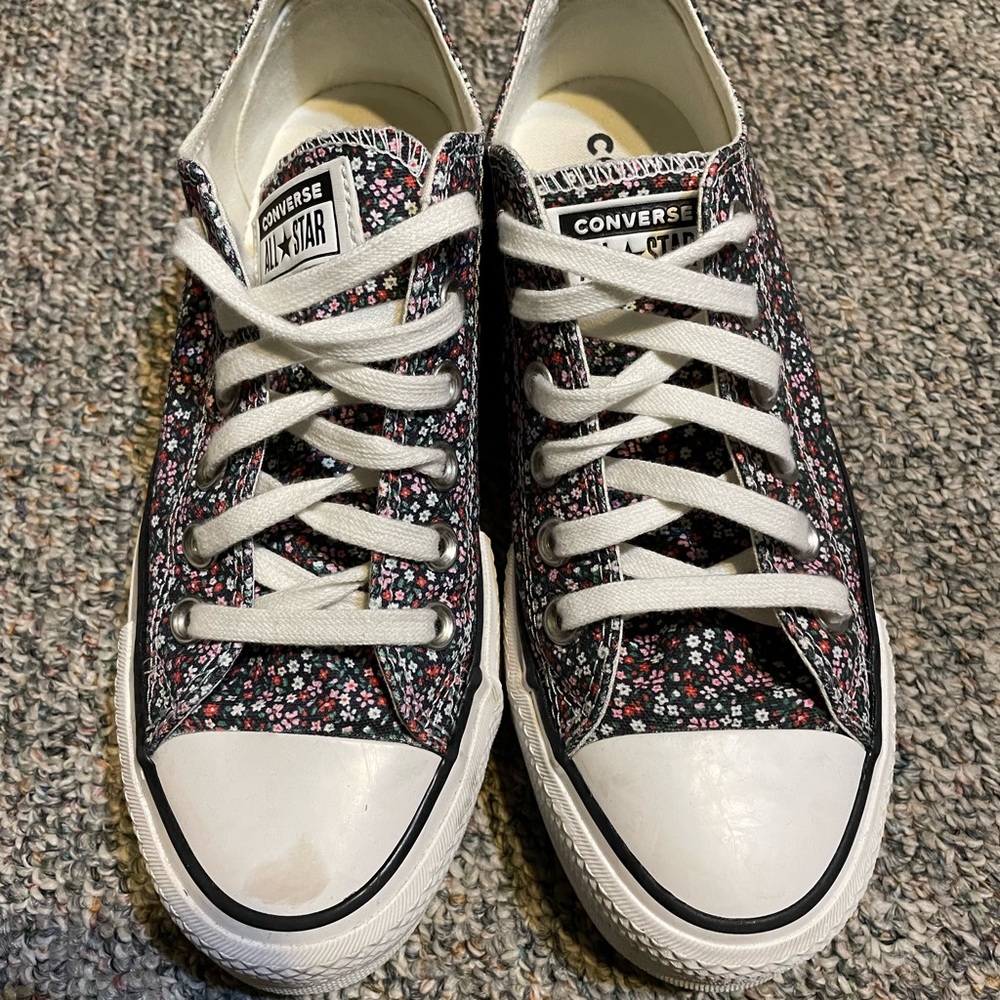 FLORAL PATTERNED PLATFORM CONVERSE